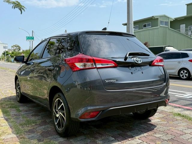 經典版 配備~ABS/倒車顯影/防滑/胎壓/電動後視鏡/藍牙 全車原鈑件 優質代步車 可全貸 (海佃店)  第16張相片