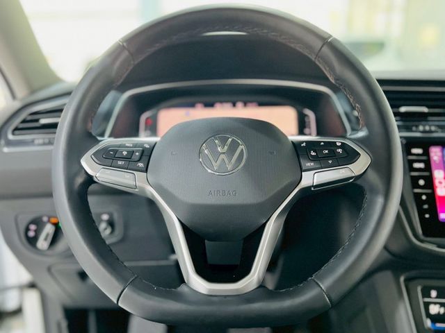 330 TSI 配備~I-KEY/摸門/雙電動記憶座椅/加熱座椅/電動尾門/360環景/車道偏離 (整備中需事先預約)  第8張相片