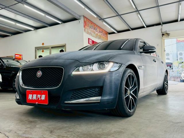 配備~天窗/I-KEY/雙電動椅/單記憶椅/換檔撥片/倒車顯影/車道偏移/導航/電尾門(北安店)  第1張相片