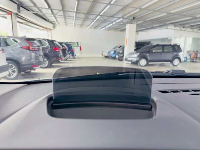 配備~I-KEY/摸門/車道偏離/腳踢尾門/抬頭顯示器/雙電動座椅/單記憶椅/倒車顯影/衛星導航 全車原鈑件 (北安店)  第15張相片
