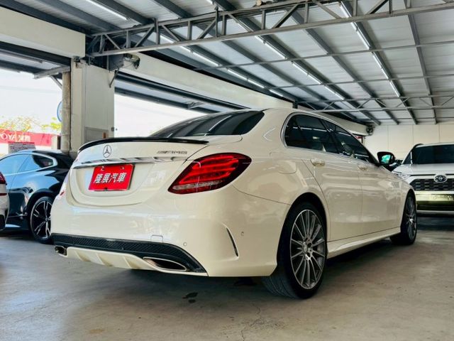 AMG 配備~I-KEY/摸門/天窗/倒車顯影/衛星導航/雙電動記憶座椅/怠速/定速/恆溫 全車原鈑件 (北安店)  第18張相片
