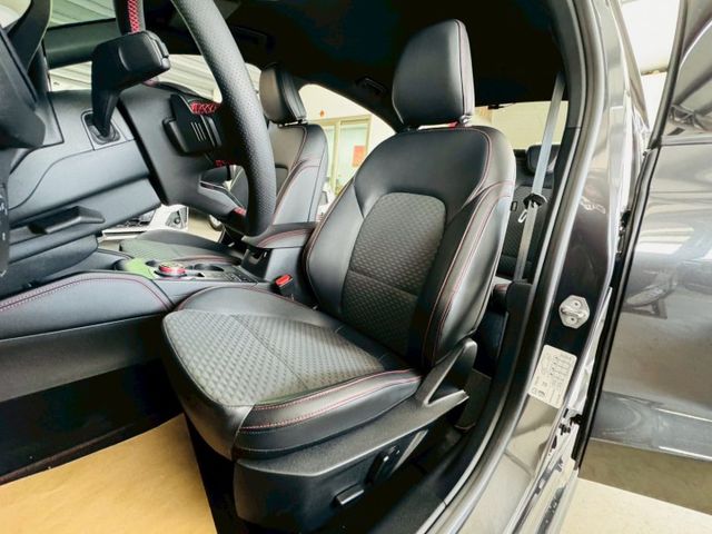 ST-LINE 配備~I-KEY/摸門/單電動椅/盲點/怠速/車道偏離/ACC/CARPLAY/BO音響/導航(海佃店)  第4張相片