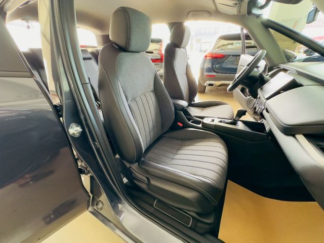 配備~I-KEY/摸門/CARPLAY/盲點/前後雷達/ACC/車道偏離/防滑/電動後視鏡/定速/LED頭燈 (北安店)  第6張相片