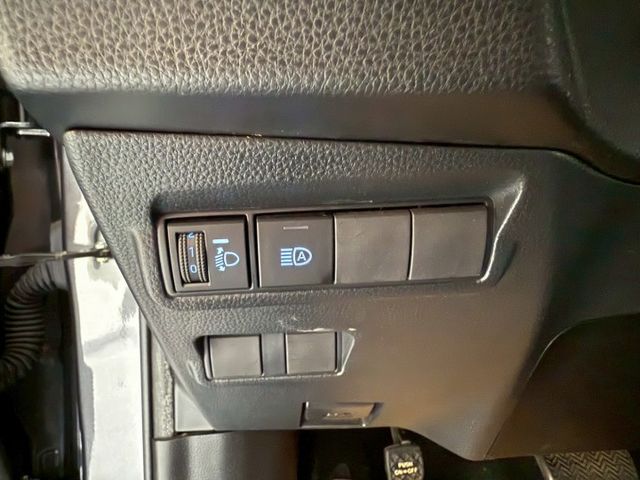 豪華版 配備~I-KEY/摸門/車道偏離/ACC/胎壓/防滑/防追撞/恆溫 全車原鈑件 可全貸  (海佃店)  第15張相片