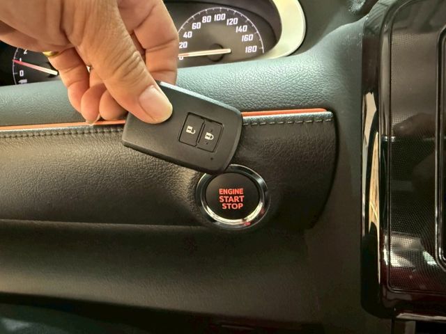 5人座豪華版 配備~I-KEY/摸門/防滑/車道偏離/防追撞/胎壓/ABS/快撥/恆溫 全車原鈑件 (海佃店)  第12張相片