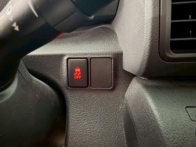 5人座豪華版 配備~I-KEY/摸門/防滑/車道偏離/防追撞/胎壓/ABS/快撥/恆溫 全車原鈑件 (海佃店)  第16張相片
