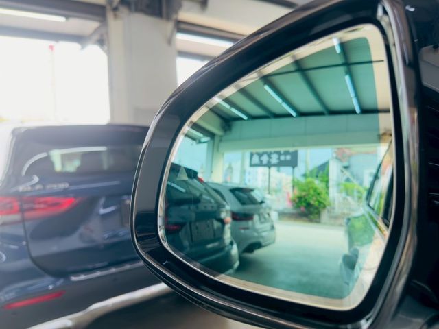 配備~I-KEY/摸門/抬頭顯示器/雙電動座椅/電動腳踢尾門/360環景/ACC/車道偏離/CARPLAY (北安店)  第14張相片