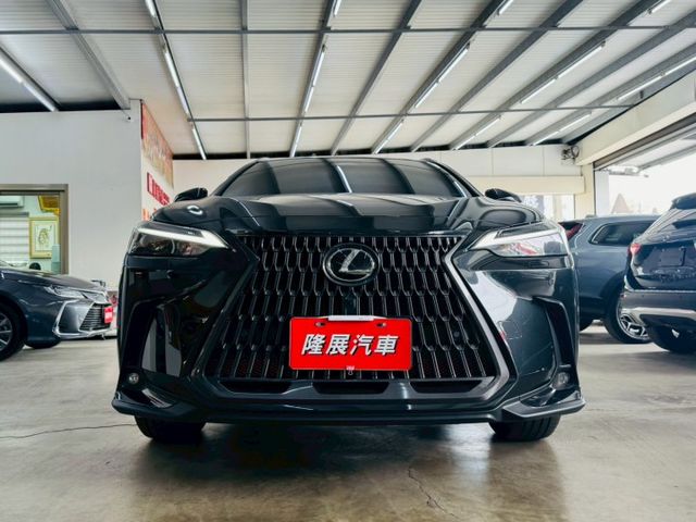 菁英版配備~I-KEY/摸門/360環景/盲點/腳踢電尾門/車道偏離/ACC/CARPLAY/電熱椅/換檔撥片(北安店)  第2張相片
