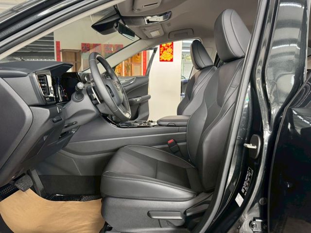 菁英版配備~I-KEY/摸門/360環景/盲點/腳踢電尾門/車道偏離/ACC/CARPLAY/電熱椅/換檔撥片(北安店)  第4張相片