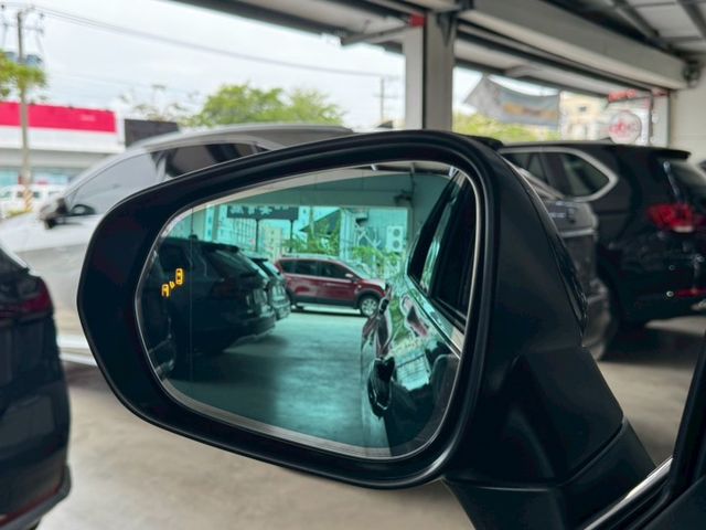 菁英版配備~I-KEY/摸門/360環景/盲點/腳踢電尾門/車道偏離/ACC/CARPLAY/電熱椅/換檔撥片(北安店)  第14張相片