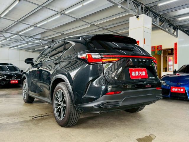 菁英版配備~I-KEY/摸門/360環景/盲點/腳踢電尾門/車道偏離/ACC/CARPLAY/電熱椅/換檔撥片(北安店)  第20張相片
