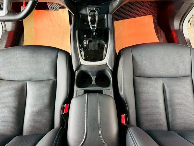 2WD智行版 配備~I-KEY/摸門/360環景/電動尾門/盲點/車道偏離/ACC/怠速/CARPLAY (北安店)  第12張相片