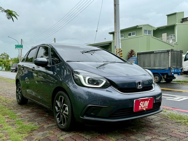 配備~-I-KEY/摸門/盲點/車道偏離/ACC/倒車顯影/胎壓/防滑/AUTO HOLD/定速/恆溫 (海佃店)  第3張相片