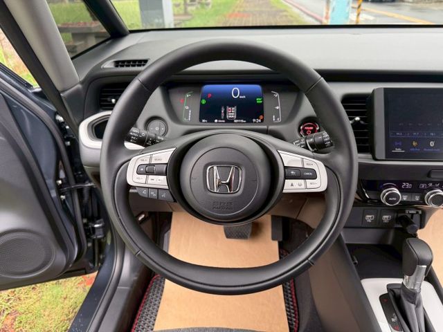 配備~-I-KEY/摸門/盲點/車道偏離/ACC/倒車顯影/胎壓/防滑/AUTO HOLD/定速/恆溫 (海佃店)  第9張相片
