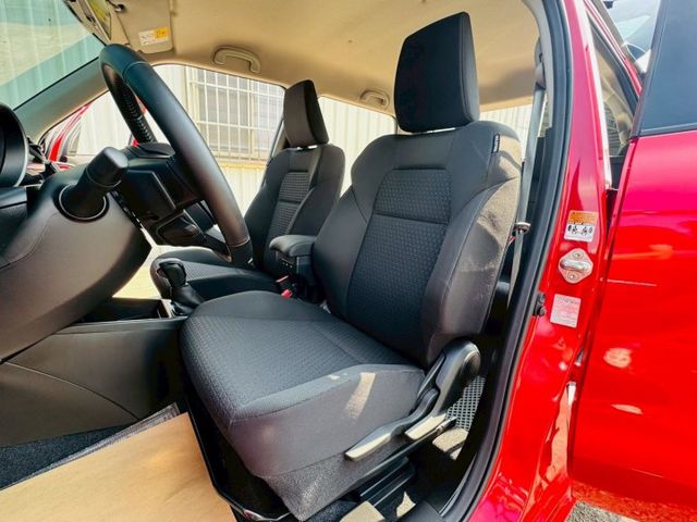 GLX  配備~I-KEY/定速/ACC/環景/導航/車道偏移/換檔撥片/盲點/CARPLAY/LED頭燈 (北安店)  第4張相片