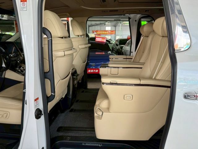 配備~I-KEY/摸門/雙電動座椅/四通風加熱椅/ACC/車道偏離/AUTO HOLD/360環景/雙電滑門 (北安店)  第5張相片