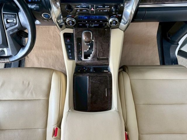 配備~I-KEY/摸門/雙電動座椅/四通風加熱椅/ACC/車道偏離/AUTO HOLD/360環景/雙電滑門 (北安店)  第12張相片