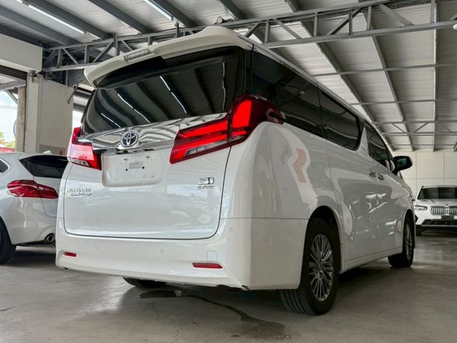 配備~I-KEY/摸門/雙電動座椅/四通風加熱椅/ACC/車道偏離/AUTO HOLD/360環景/雙電滑門 (北安店)  第18張相片