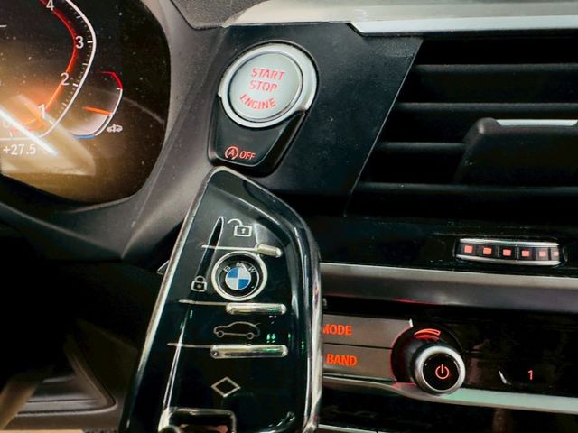 配備~I-KEY/摸門/360環景/盲點/HK音響/ACC/車道偏離/雙電動座椅/CARPLAY/電尾門 (北安店)  第12張相片