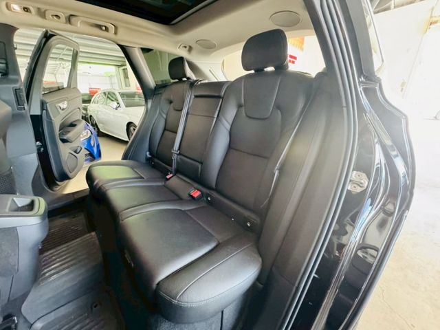 21年式B4 M版PLUS 配備~I-KEY/摸門/雙電動記憶椅/車道偏離/ACC/360環景/盲點/電尾門 (北安店)  第5張相片