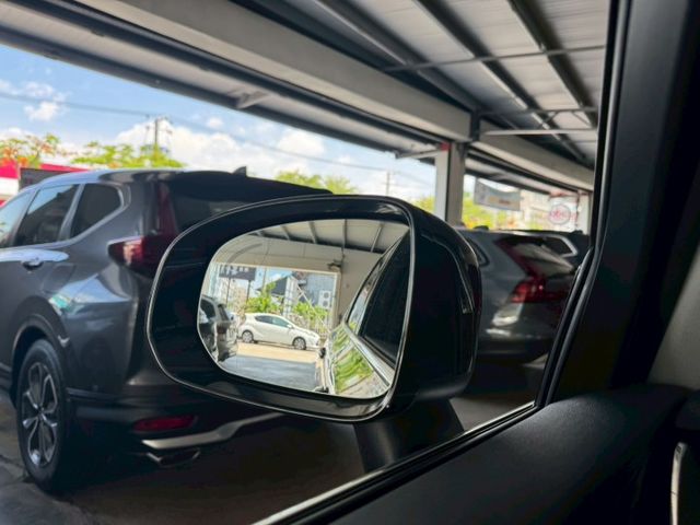 21年式B4 M版PLUS 配備~I-KEY/摸門/雙電動記憶椅/車道偏離/ACC/360環景/盲點/電尾門 (北安店)  第14張相片