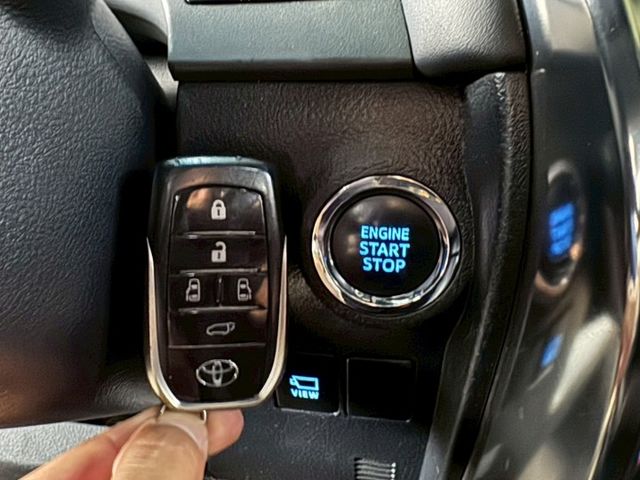 配備~I-KEY/摸門/360環景/車道偏離/怠速/ACC/雙電滑門/盲點/電尾門/雙電動座椅/JBL音響 (北安店)  第13張相片