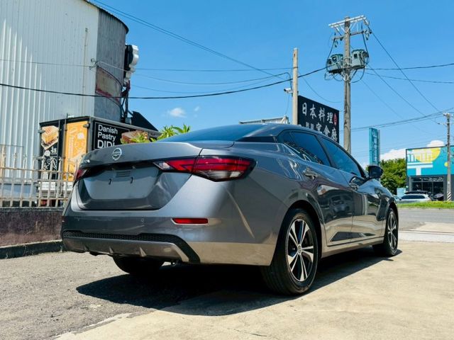 尊爵版 配備~I-KEY/摸門/360環景/盲點/ACC/車道偏離/CARPLAY/前後雷達/定速/恆溫 (北安店)  第18張相片