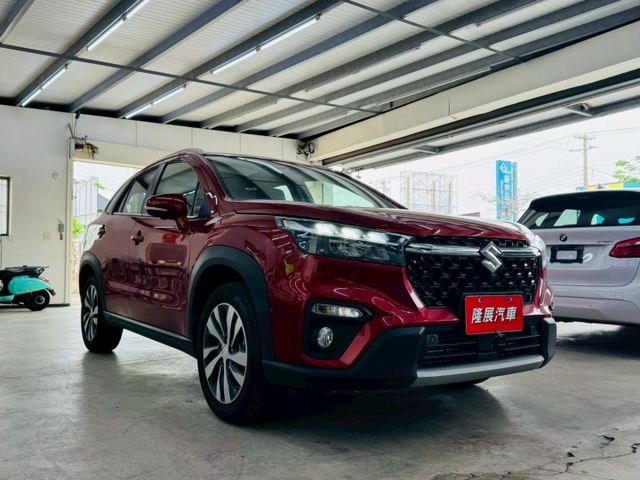 配備~I-KEY/摸門/全景天窗/360環景/怠速/ACC/車道偏離/換檔撥片/CARPLAY/自動煞停 (北安店)  第3張相片