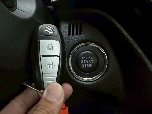 配備~I-KEY/摸門/全景天窗/360環景/怠速/ACC/車道偏離/換檔撥片/CARPLAY/自動煞停 (北安店)  第13張相片