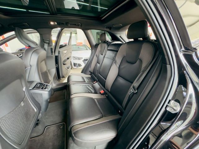B5 R版 配備~I-KEY/摸門/360環景/雙電動座椅/ACC/車道偏離/CARPLAY/全景天窗/盲點(北安店)  第5張相片