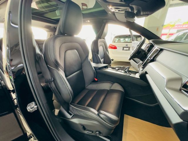 B5 R版 配備~I-KEY/摸門/360環景/雙電動座椅/ACC/車道偏離/CARPLAY/全景天窗/盲點(北安店)  第6張相片