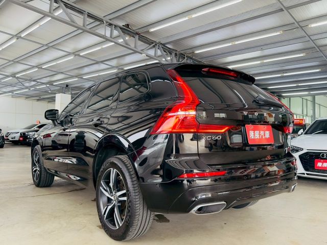 B5 R版 配備~I-KEY/摸門/360環景/雙電動座椅/ACC/車道偏離/CARPLAY/全景天窗/盲點(北安店)  第20張相片