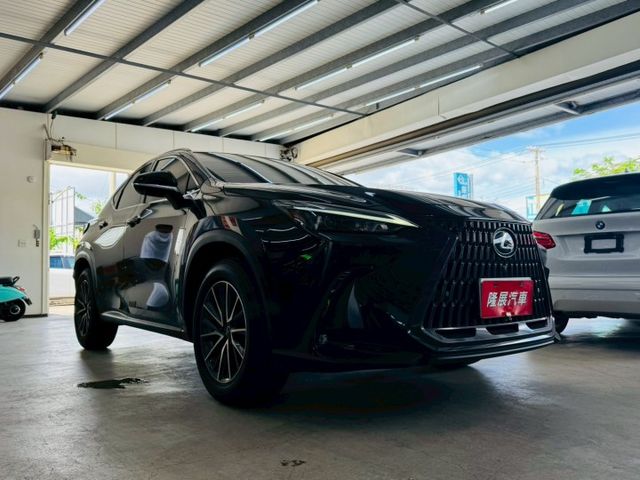 豪華版 配備~I-KEY/摸門/360環景/電動尾門/CARPLAY/車道偏離/電熱椅/ACC/盲點/換檔撥片(海佃店)  第3張相片