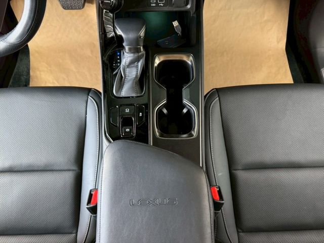 豪華版 配備~I-KEY/摸門/360環景/電動尾門/CARPLAY/車道偏離/電熱椅/ACC/盲點/換檔撥片(海佃店)  第11張相片