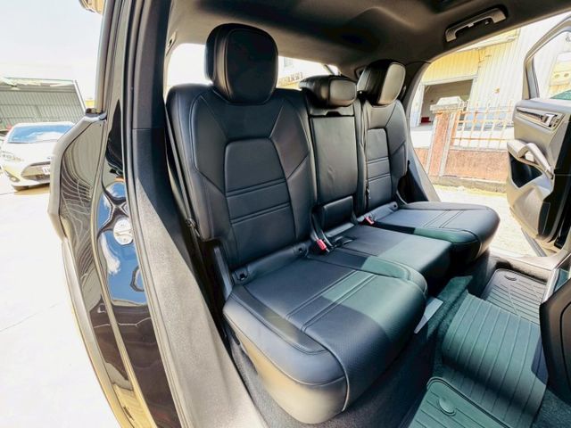 COUPE 配備~I-KEY/摸門/全景天窗/雙電動座椅/電動尾門/電子懸吊/CARPLAY/跑車計時套件 (北安店)  第7張相片
