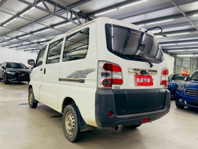 高低可調大燈  全車原鈑件 里程僅跑5公里 空間大載貨方便 可全貸 (北安店)  第17張相片