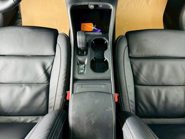 T3 Momentum 配備~I-KEY/摸門/360環景/雙電動座椅/電動尾門/車道偏離/CARPLAY (北安店)  第11張相片