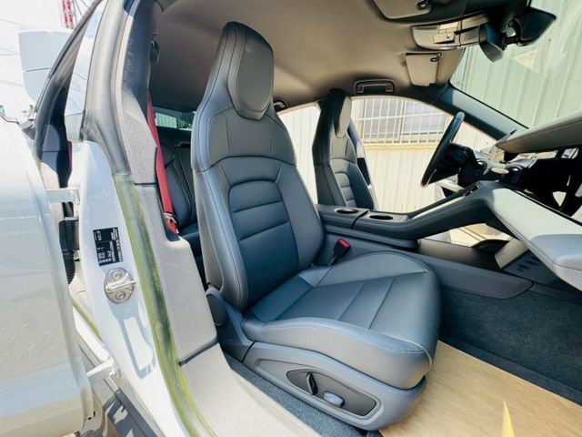 電車 配備~I-KEY/摸門/雙電動座椅/跑車計時套件/電動尾門/CARPLAY/車道偏離/單記憶座椅 (北安店)  第6張相片