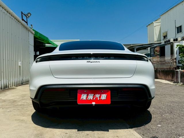 電車 配備~I-KEY/摸門/雙電動座椅/跑車計時套件/電動尾門/CARPLAY/車道偏離/單記憶座椅 (北安店)  第19張相片