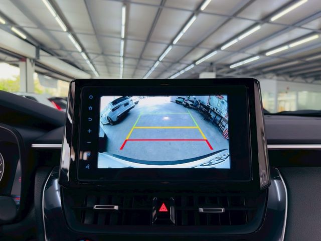 原鈑件 僅跑6千多 豪華版 配備~I-KEY/摸門/CARPLAY/車道偏離/ACC/自動遠光燈/胎壓/電折 (北安店)  第10張相片