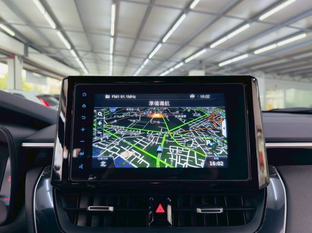 原鈑件 僅跑6千多 豪華版 配備~I-KEY/摸門/CARPLAY/車道偏離/ACC/自動遠光燈/胎壓/電折 (北安店)  第11張相片