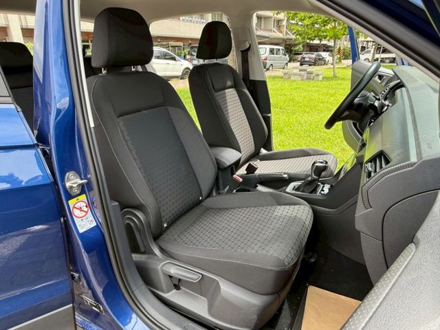 230TSI LIFE  配備~I-KEY/換檔撥片/CARPLAY/無線充電板/摸門/ACC (海佃店)  第6張相片