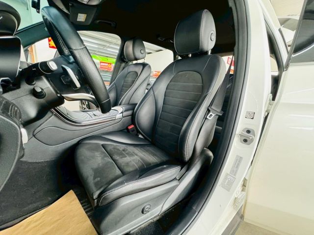 AMG 配備~I-KEY/摸門/360環景/盲點/電尾門/ACC/車道偏離/CARPLAY/柏林之音/換檔撥片(北安店)  第4張相片