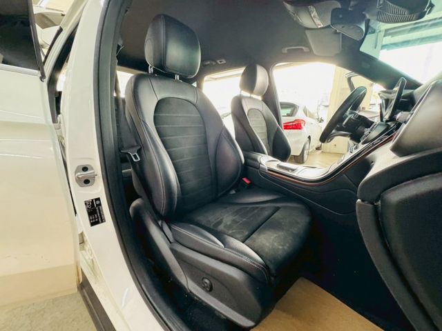 AMG 配備~I-KEY/摸門/360環景/盲點/電尾門/ACC/車道偏離/CARPLAY/柏林之音/換檔撥片(北安店)  第6張相片