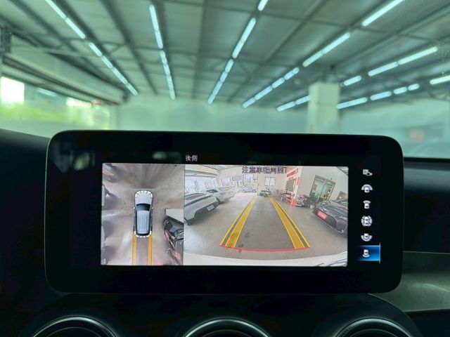 AMG 配備~I-KEY/摸門/360環景/盲點/電尾門/ACC/車道偏離/CARPLAY/柏林之音/換檔撥片(北安店)  第10張相片