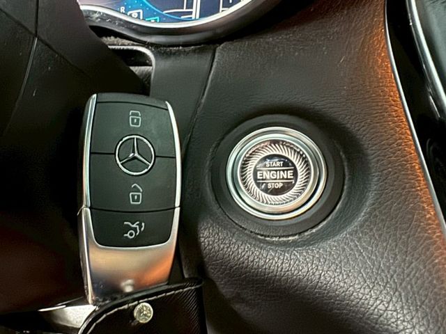 AMG 配備~I-KEY/摸門/360環景/盲點/電尾門/ACC/車道偏離/CARPLAY/柏林之音/換檔撥片(北安店)  第13張相片