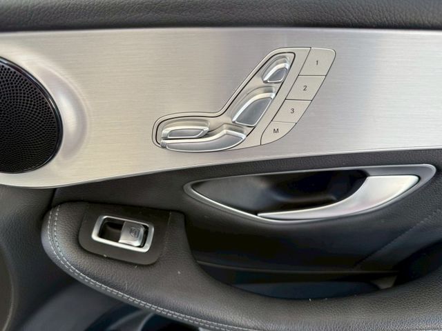 AMG 4MATIC 配備~I-KEY/摸門/360環景/雙記憶座椅/電動尾門/換檔撥片/全景天窗 (海佃店)  第14張相片