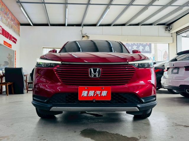 P版 配備~I-KEY/摸門/車道偏離/ACC/怠速/CARPLAY/電動尾門/換檔撥片/無線充電板/恆溫 (北安店)  第2張相片