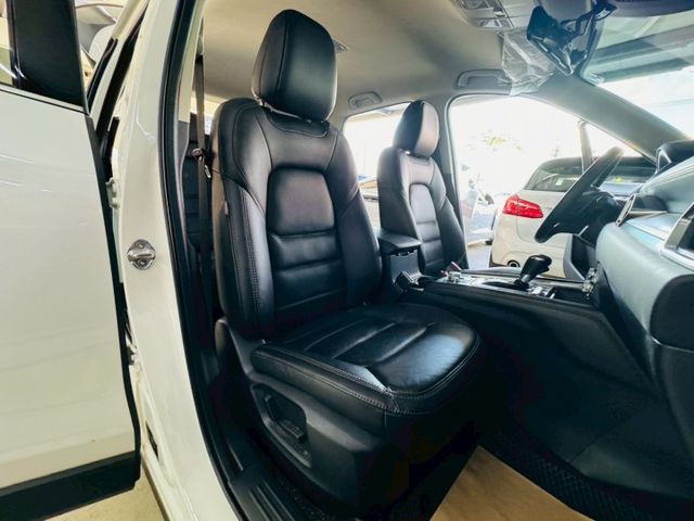 23年式Premium SE配備~I-KEY/摸門/360環景/ACC/雙冷熱通風椅/單記憶椅/CARPLAY(北安店)  第6張相片