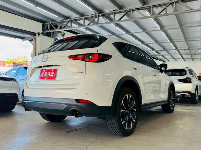 23年式Premium SE配備~I-KEY/摸門/360環景/ACC/雙冷熱通風椅/單記憶椅/CARPLAY(北安店)  第18張相片